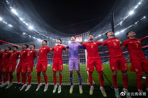 据乐天娱乐8月13日表示,影片在经过三个月的拍摄后正式杀青,将于明年与影迷见面。