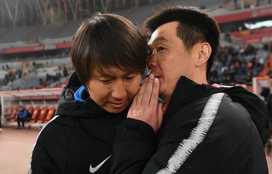 大方认爱卡哥:是的,我们订婚了 锦绣开年!